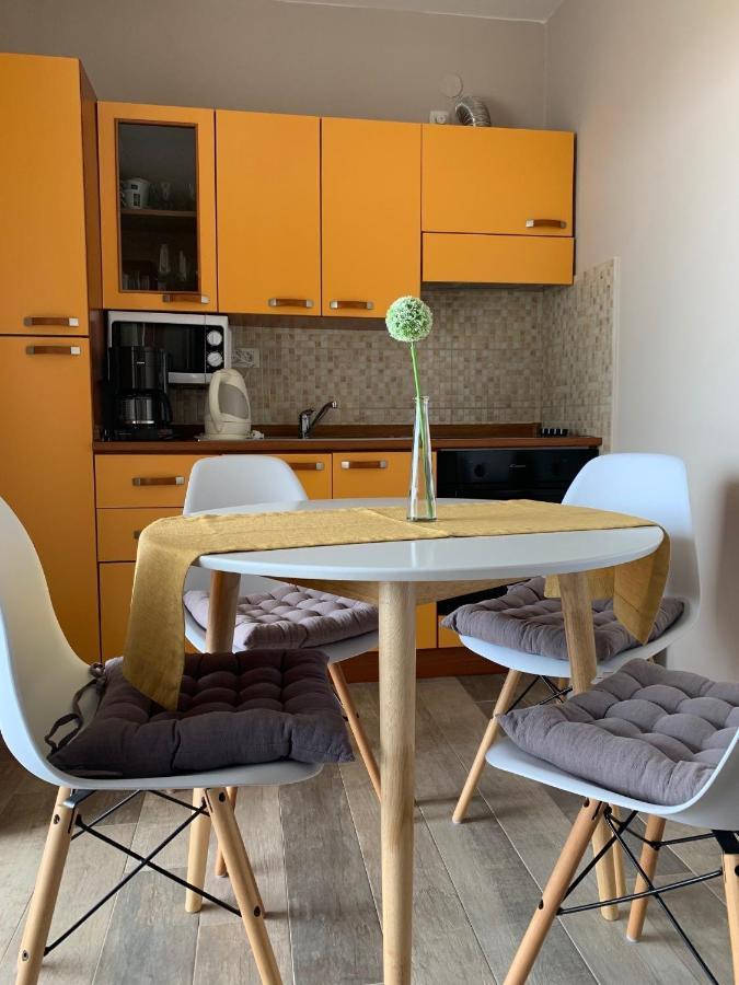 Family Friendly Apartments With A Swimming Pool Povljana, Pag - 244 Dış mekan fotoğraf