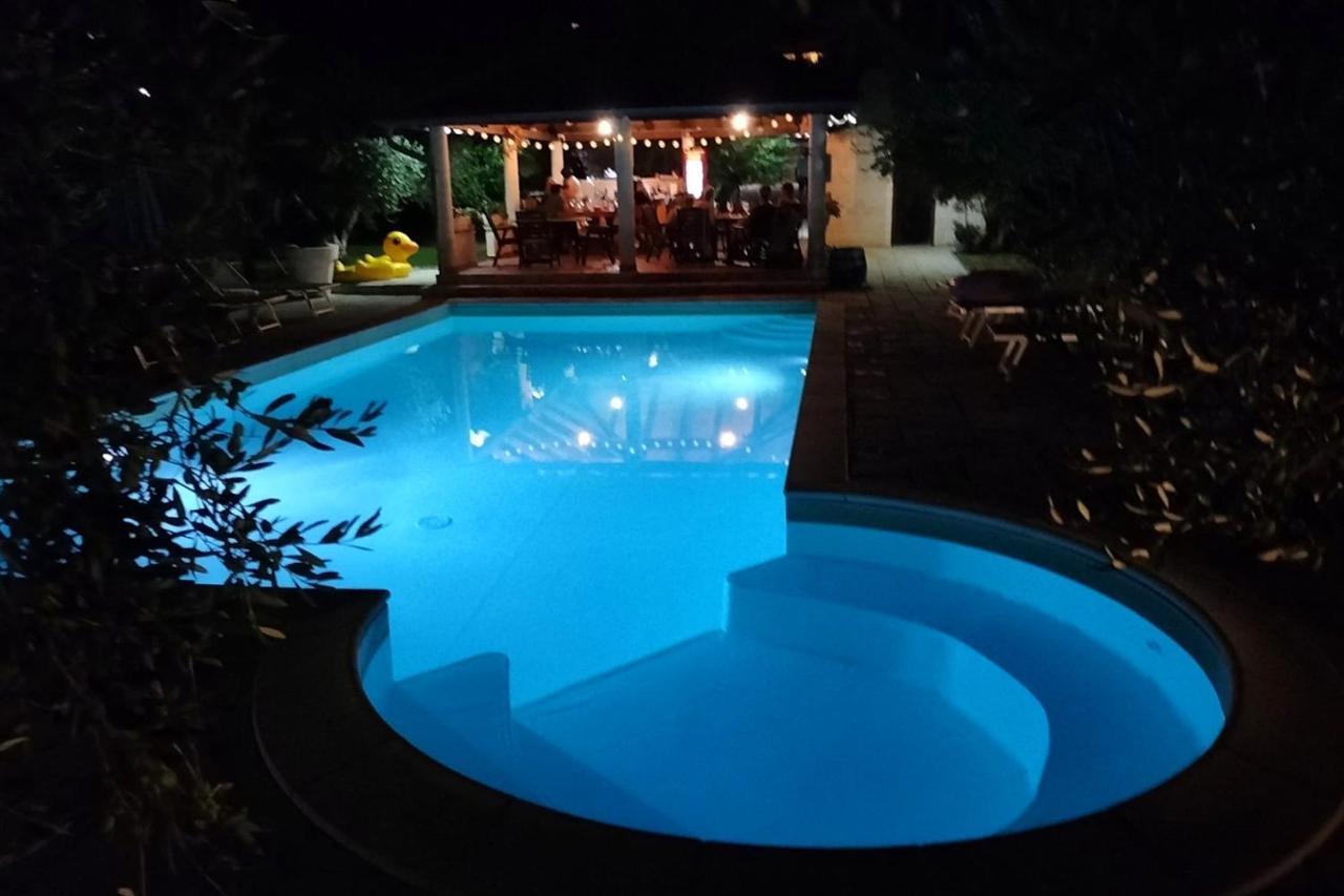 Family Friendly Apartments With A Swimming Pool Povljana, Pag - 244 Dış mekan fotoğraf