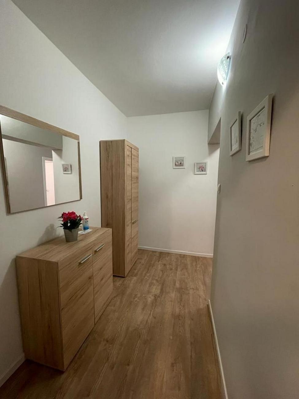 Family Friendly Apartments With A Swimming Pool Povljana, Pag - 244 Dış mekan fotoğraf